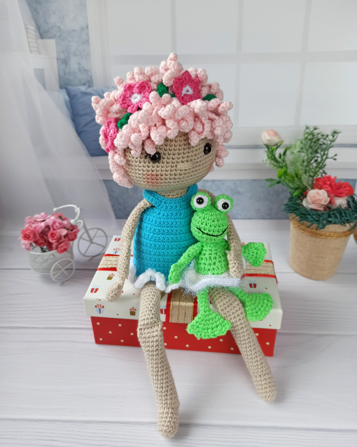 Вязаная кукла