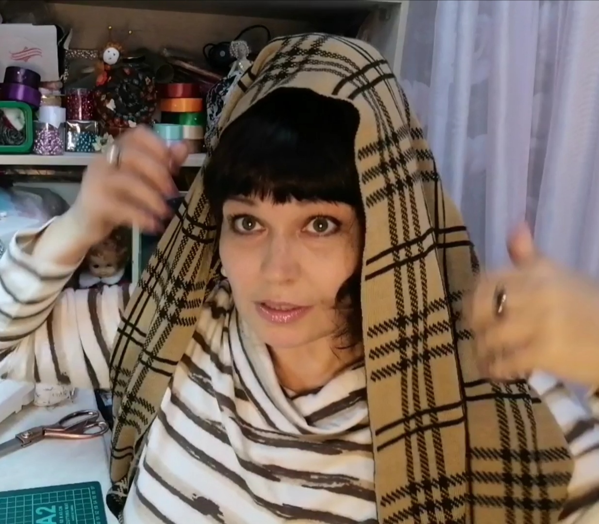 Сшить модную шапку из шарфа